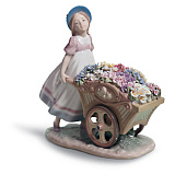 Фигурка Lladro С цветами на рынок 23x23 см, фарфор